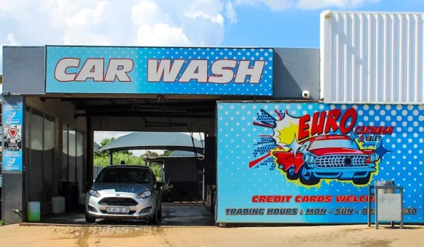 EURO CARWASH HOSTS DRIVE-THROUGH EVENT