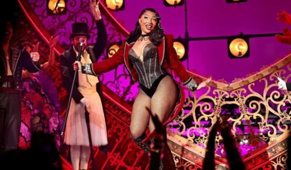 MEGAN THEE STALLION LEAVES MOULIN ROUGE SHOW EARLY