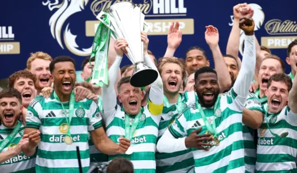 CELTIC MAKE HISTORY WITH FIFTH STRAIGHT TITLE
